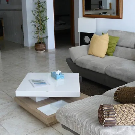 Charming Countryside 3-Bed Apartment Pool Hottub Pêra