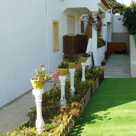Charming Countryside 3-Bed Apartment Pool Hottub Pêra